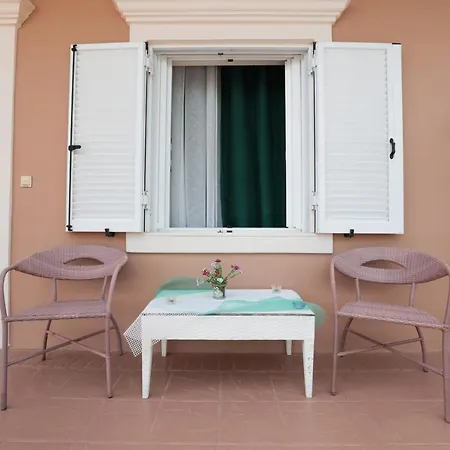 Apartman Chrysanthi's House