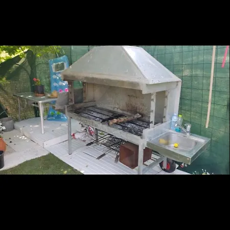 Chrysanthi's House Apartman