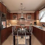 Chrysanthi's House דירה *