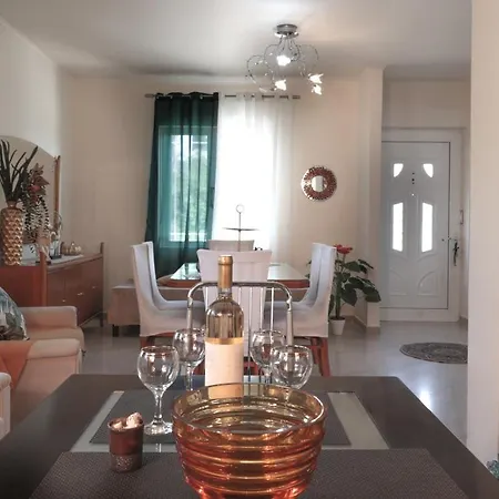 公寓 Chrysanthi's House Áyios Kírikos